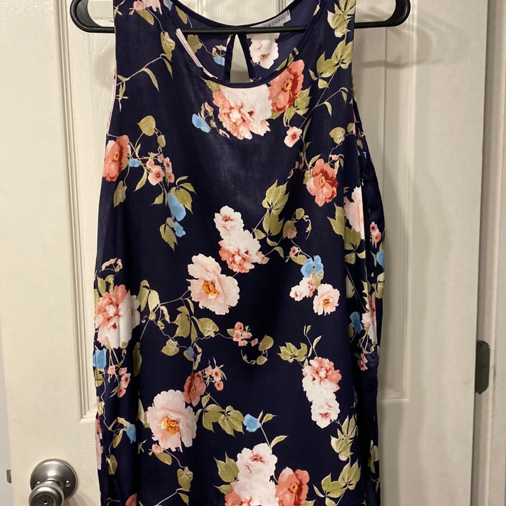 Chris & Carol floral sleeveless top.  Size M